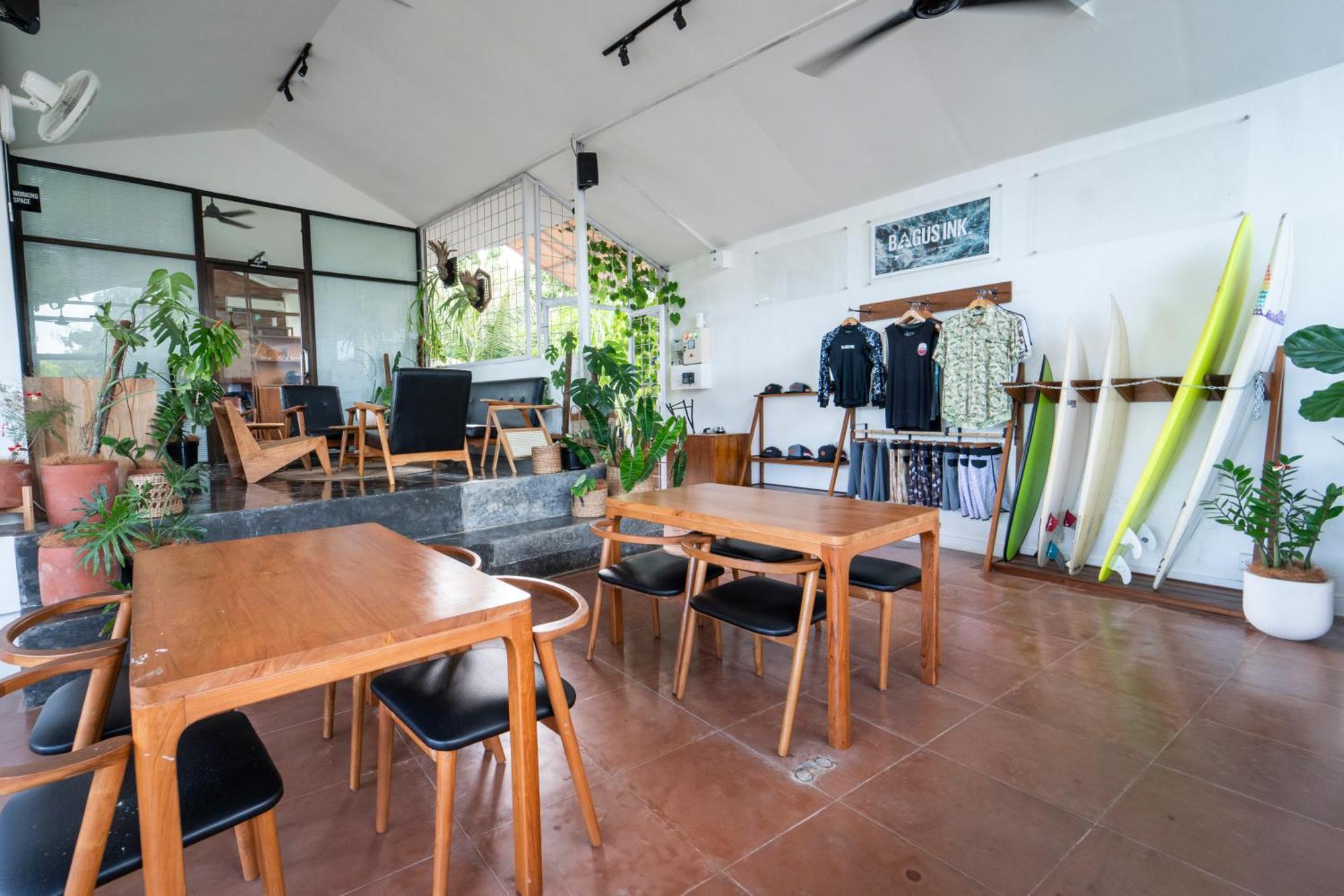 울루와뚜 Bagus Ink Surf Camp 호스텔 외부 사진